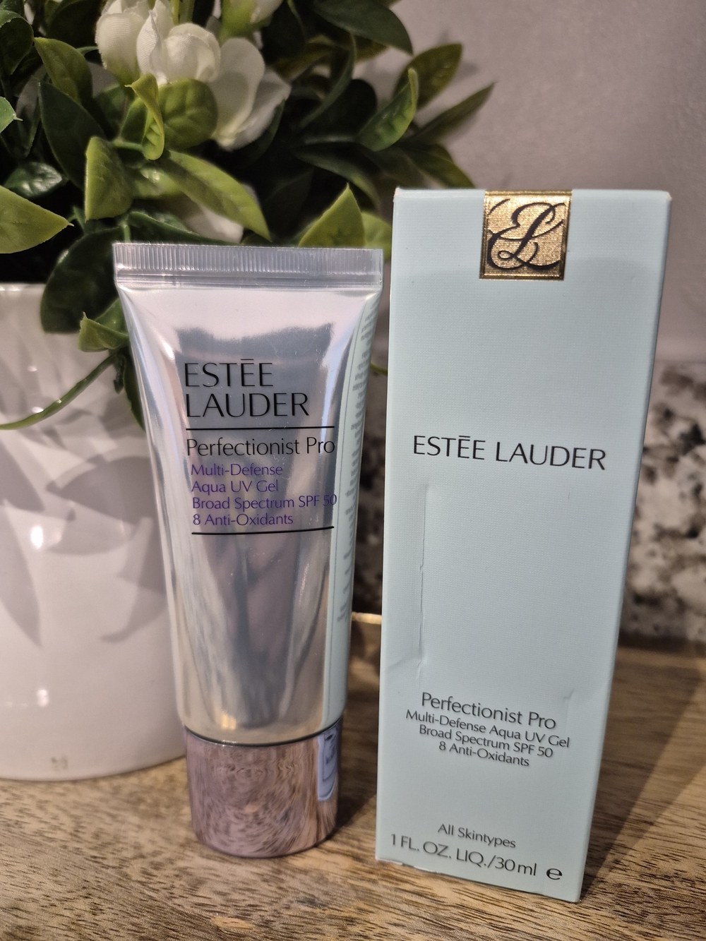 Estée Lauder Perfectionist Pro Aqua UV Gel SPF 50 - 1 Fl Oz